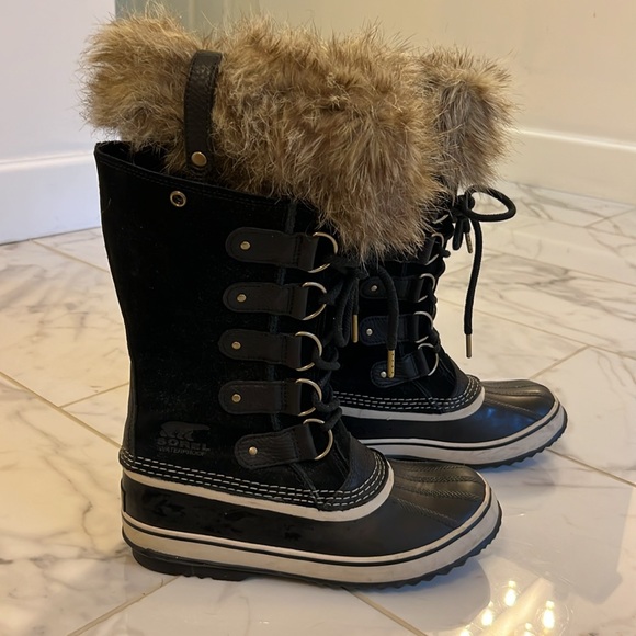 Sorel Joan Of Arctic Waterproof Boot - Picture 4 of 6